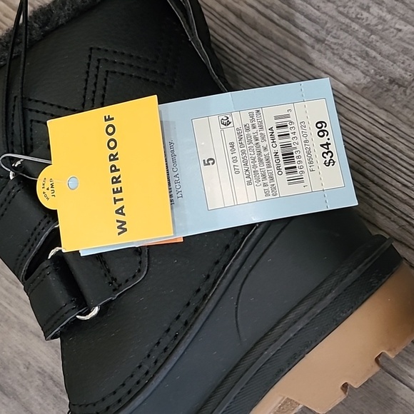 Cat & Jack Denver Winter Boots - Size 5 - Picture 7 of 7